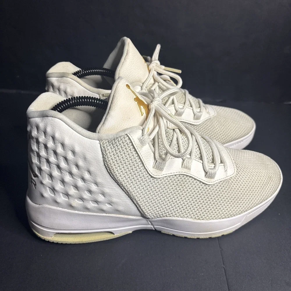 Size 8.5 - Air Jordan Academy White